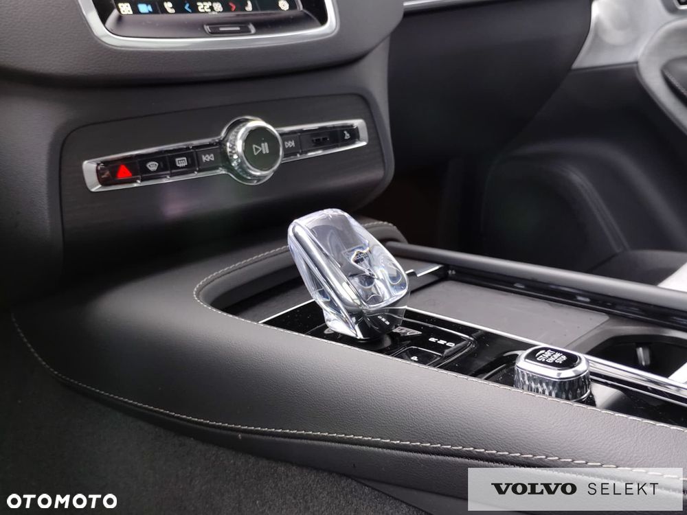 Volvo XC 90 - 23