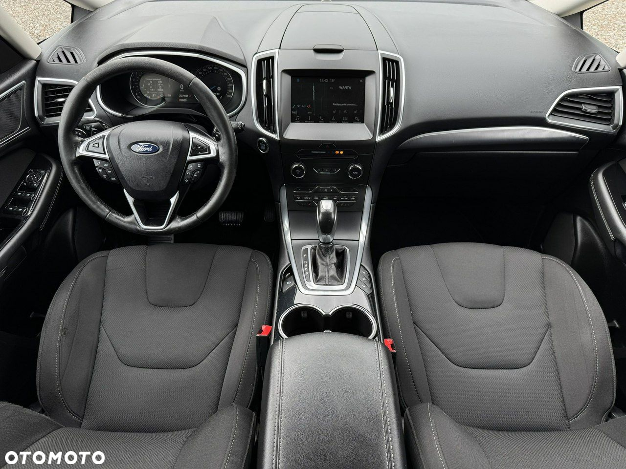 Ford S-Max - 26