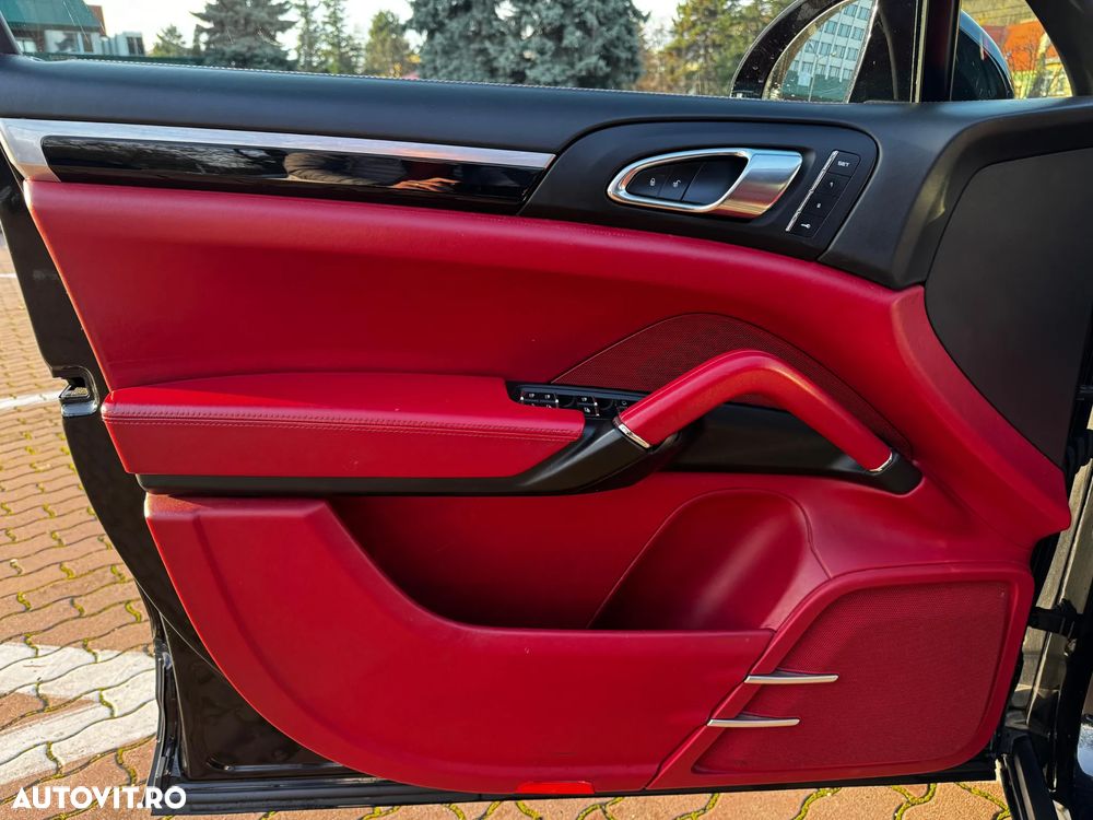 Porsche Cayenne Diesel Tiptronic S - 11