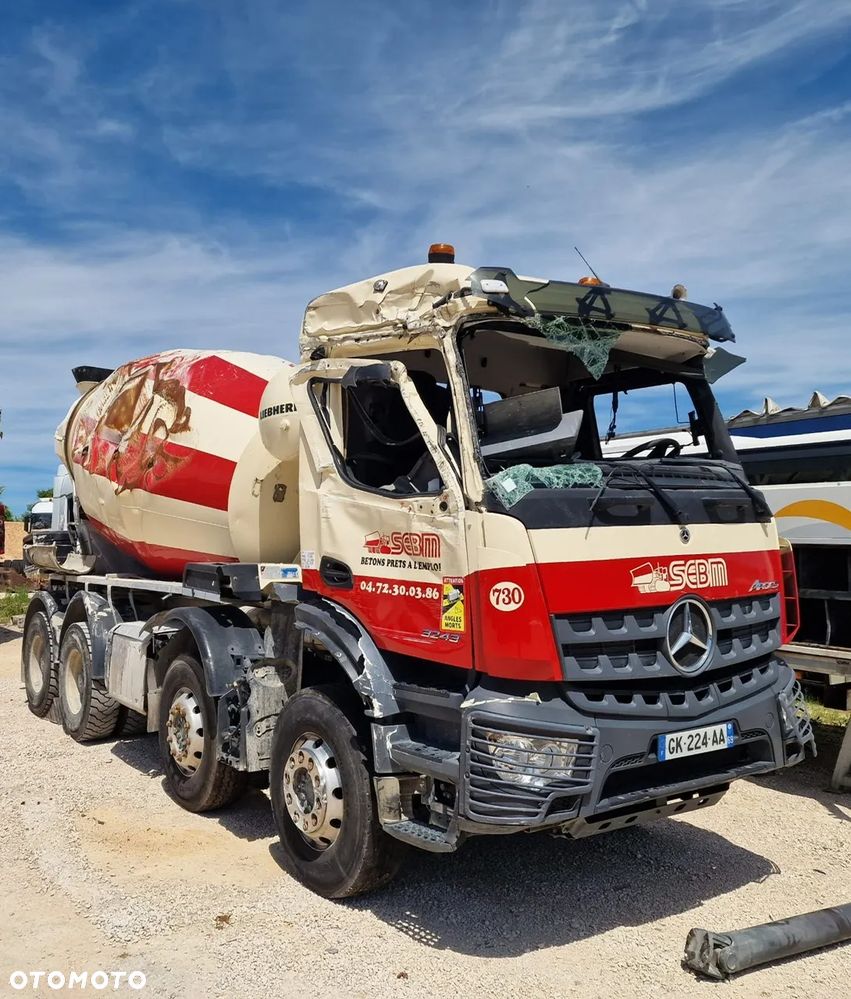 Mercedes-Benz AROCS 3243 - 2