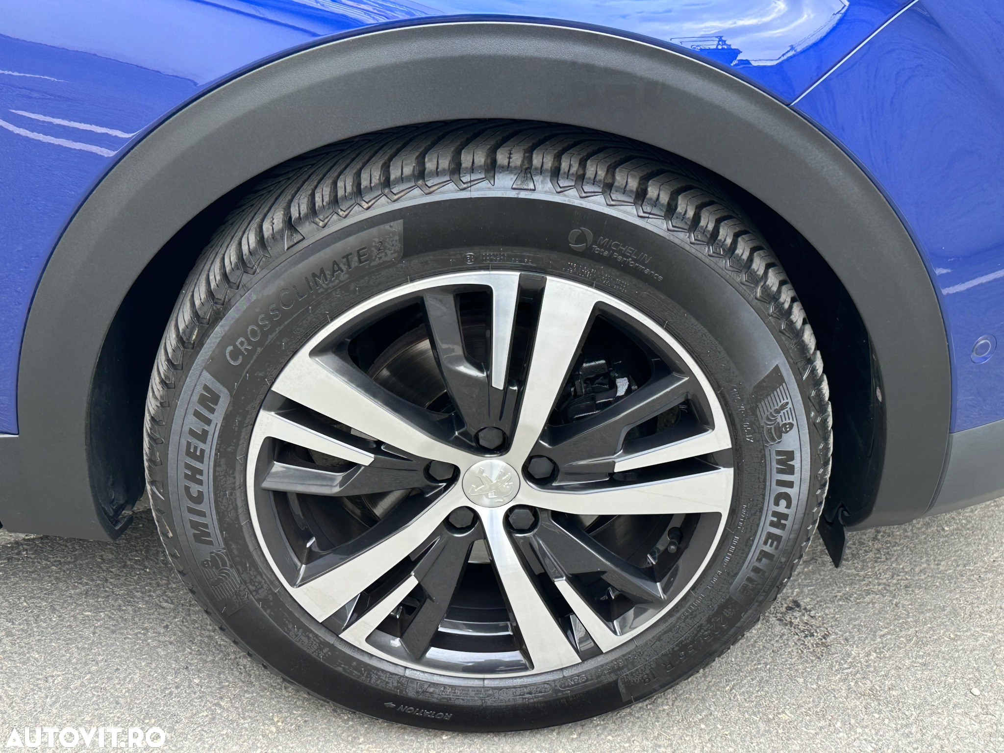 Peugeot 3008 PureTech 130 Stop & Start GPF EAT8 Allure - 37