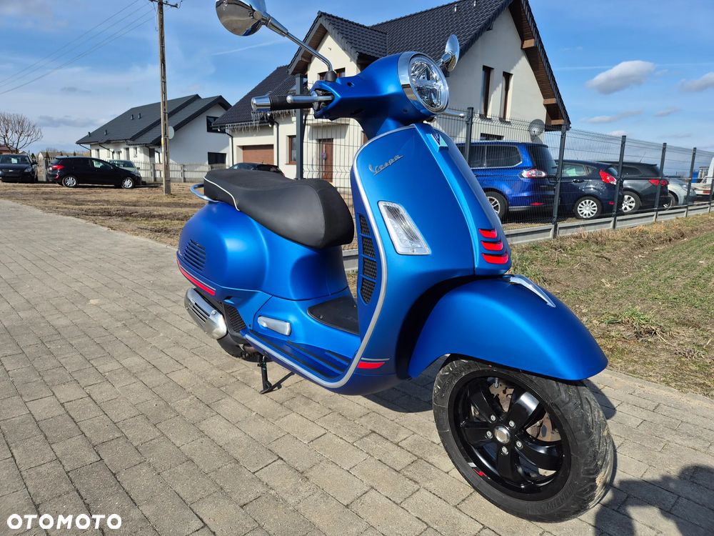 Vespa GTS - 3