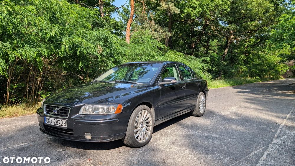 Volvo S60 2.4 T5 Momentum - 1