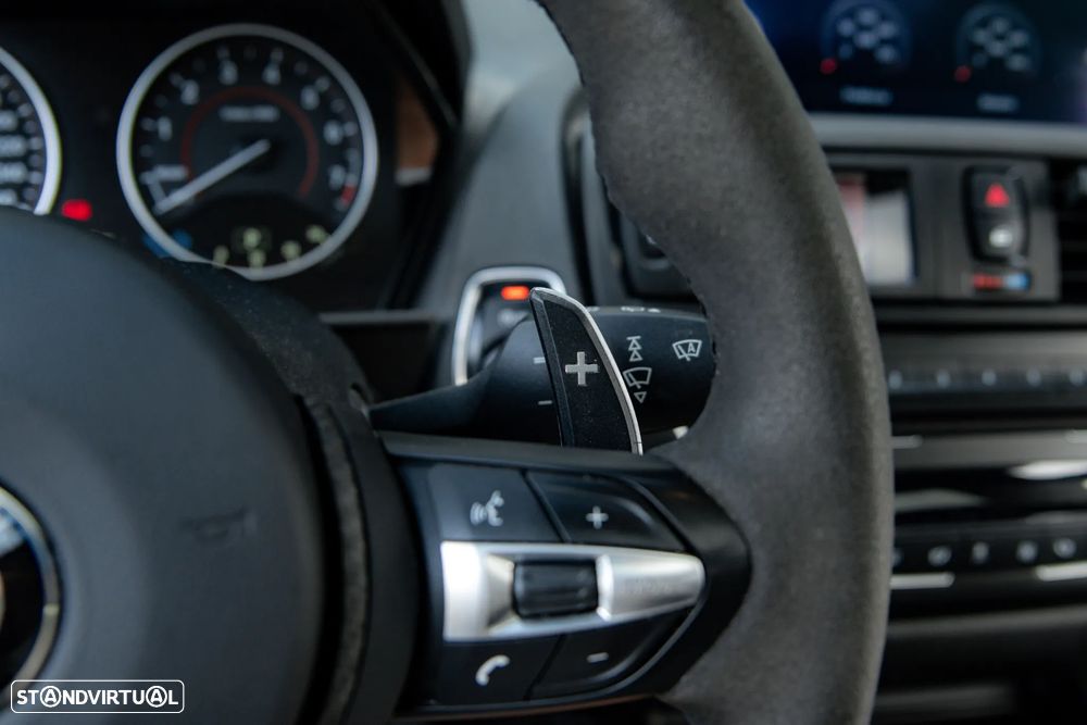 BMW M135i xDrive - 36