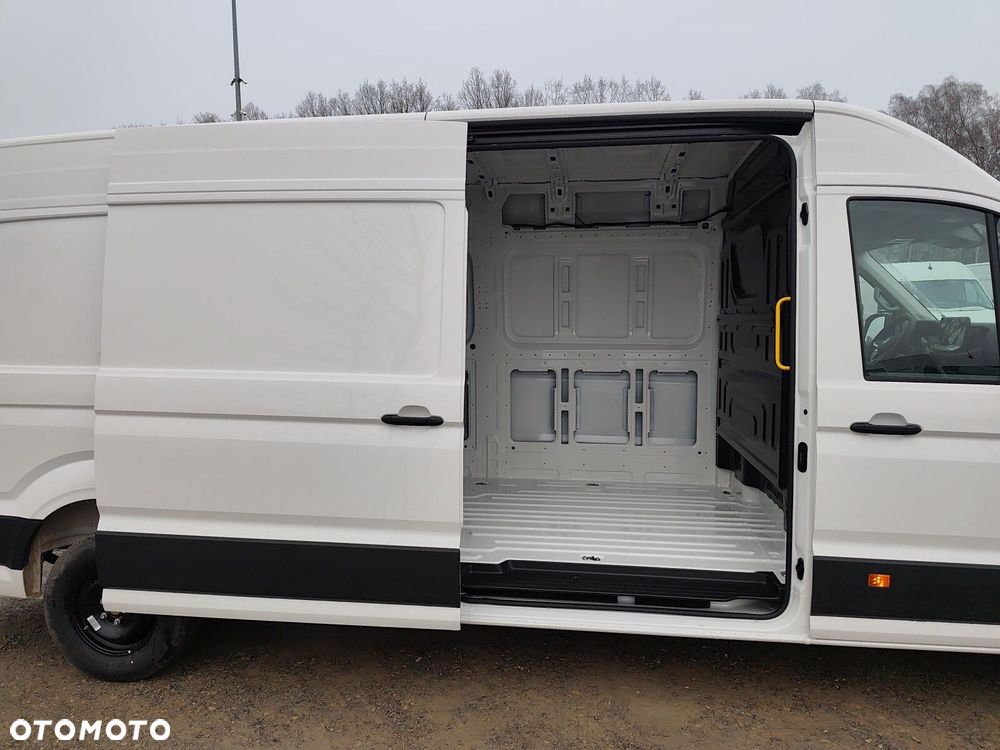 Volkswagen Crafter 35 furgon 140km 4490 - 24