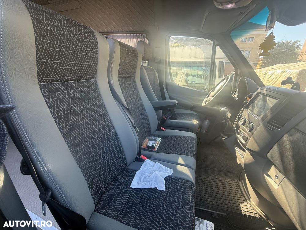 Mercedes-Benz Sprinter - 2