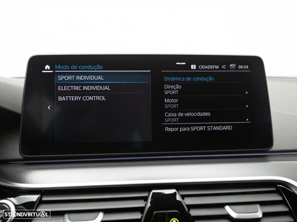 BMW 530 e Pack Desportivo M - 36