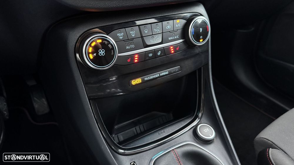 Ford Puma 1.5 EcoBlue ST-LINE X DESIGN - 23