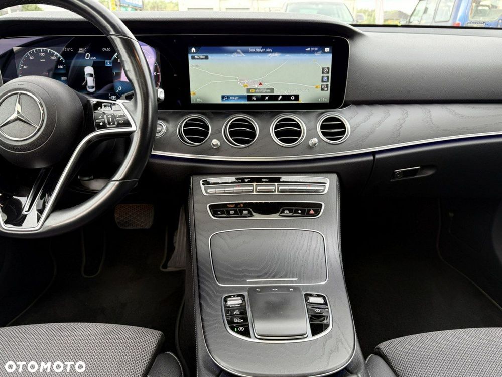 Mercedes-Benz Klasa E 400 d 4Matic 9G-TRONIC AMG Line - 20