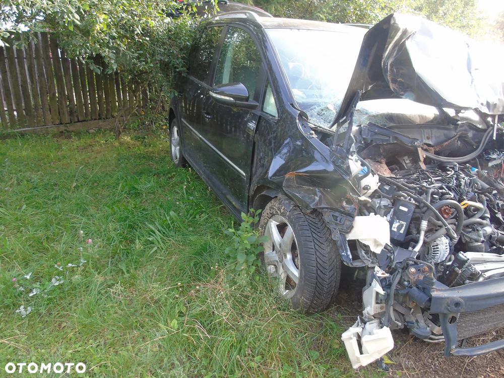 Volkswagen Touran 2.0 TDI DPF Comfortline - 17