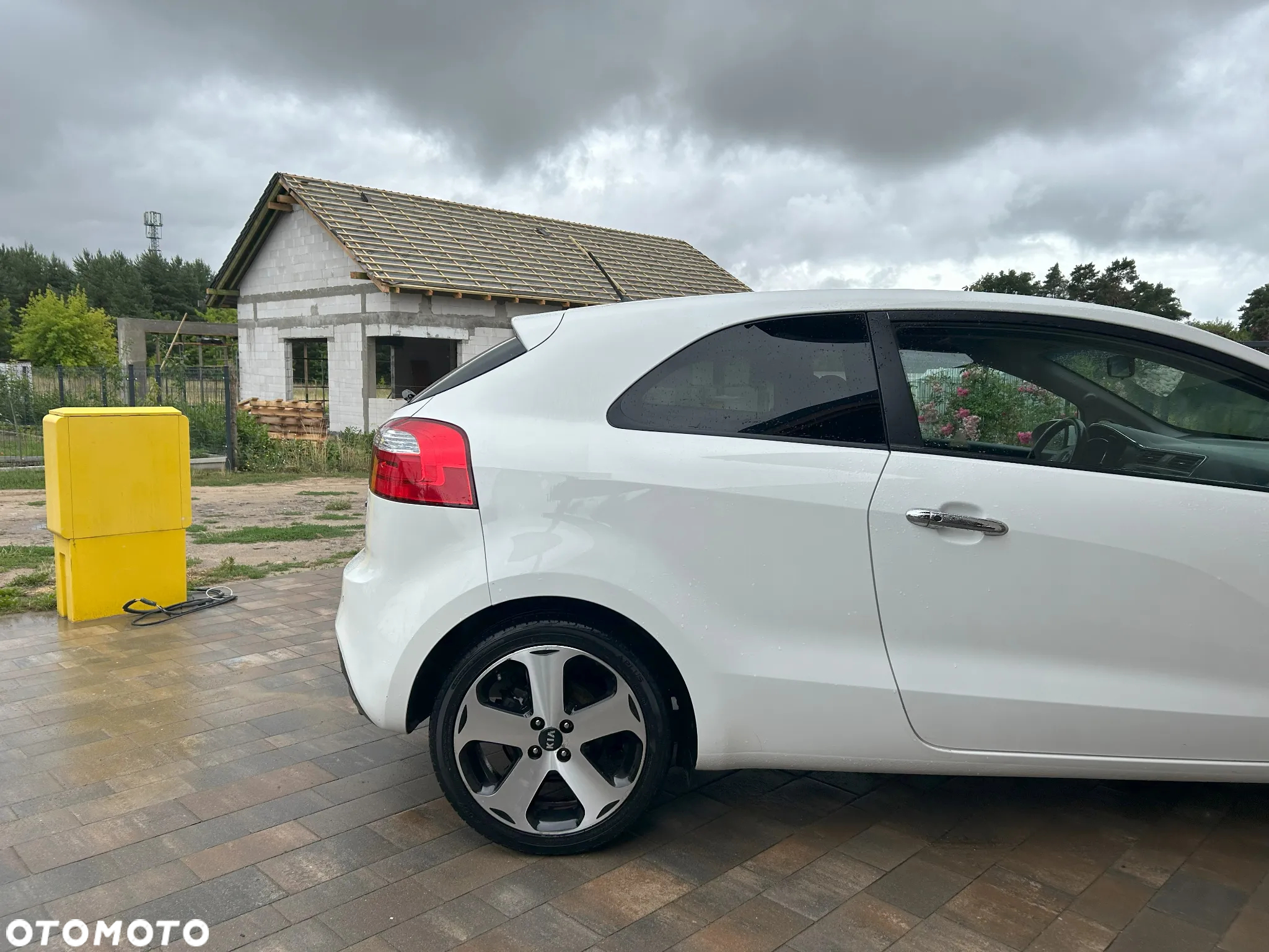 Kia Rio 1.4 crdi XL - 2