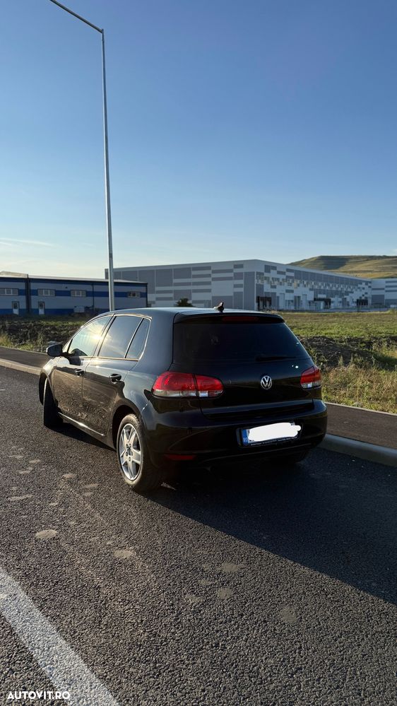 Volkswagen Golf 1.6 TDI DPF Comfortline - 4