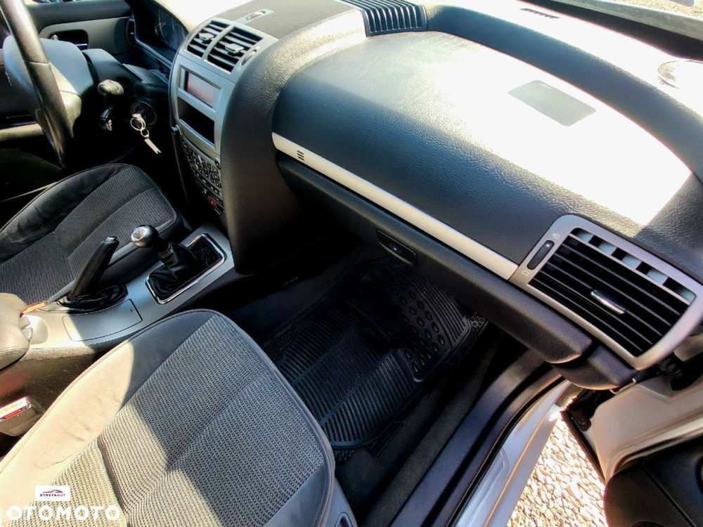 Peugeot 407 - 18