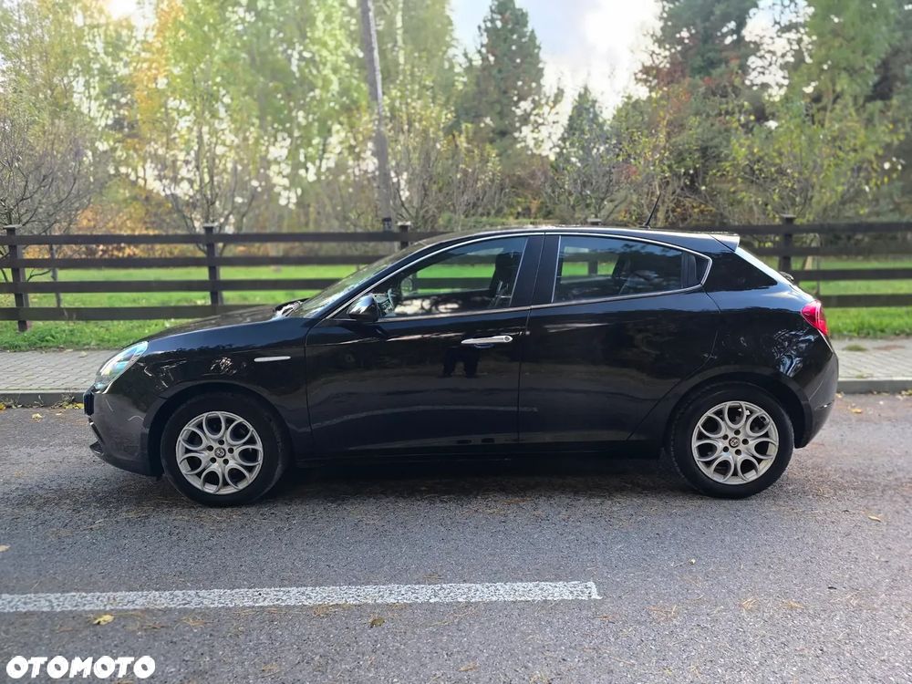 Alfa Romeo Giulietta 1.6 JTDM 16V Super - 11