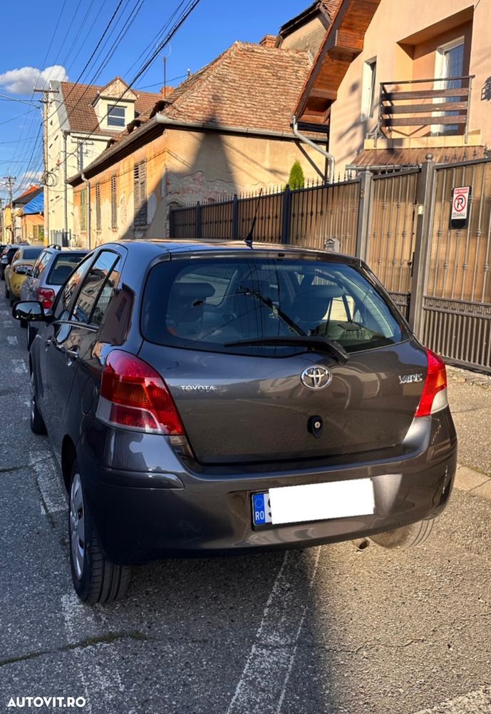 Toyota Yaris - 2