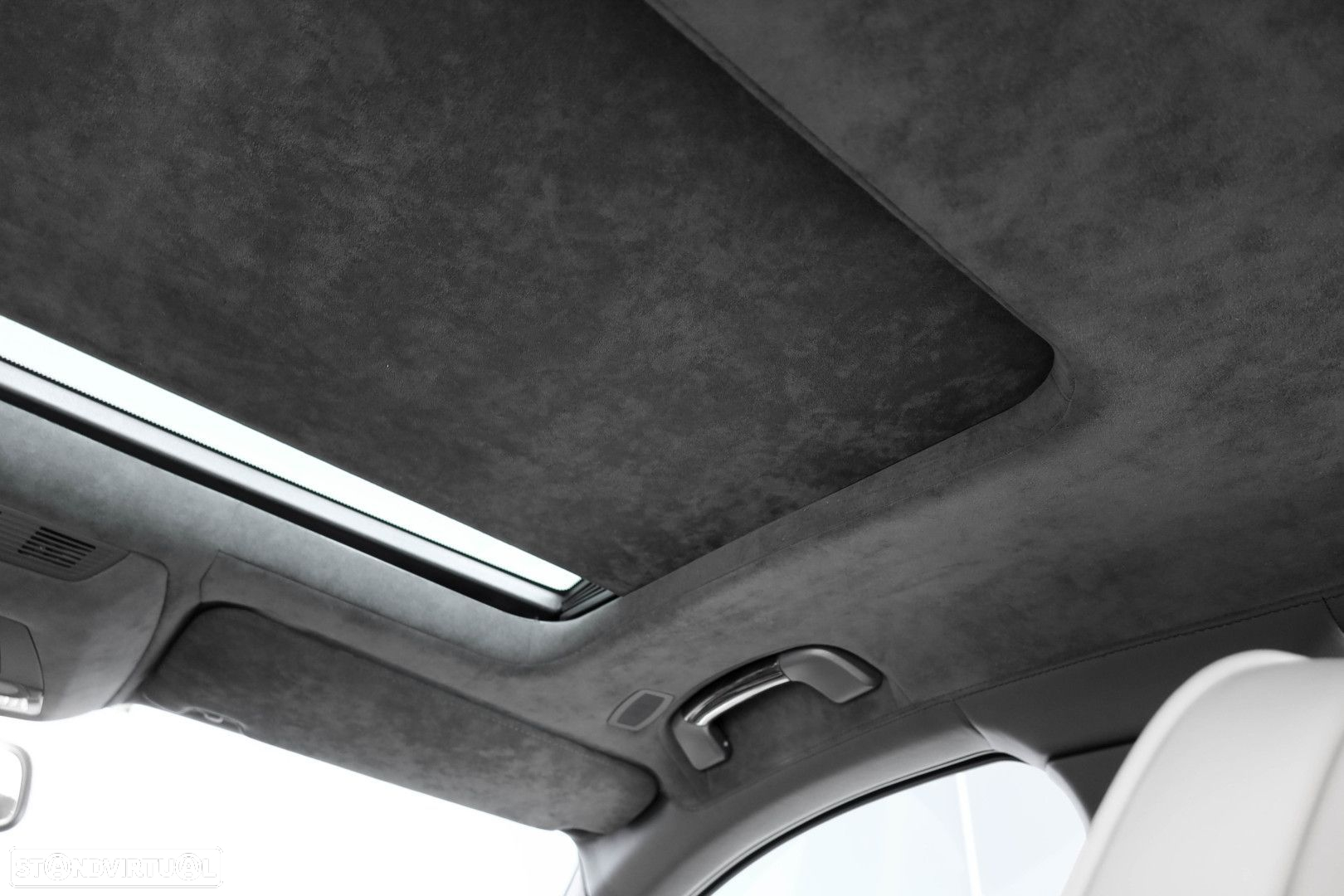 BMW 760 i Pack M - 13