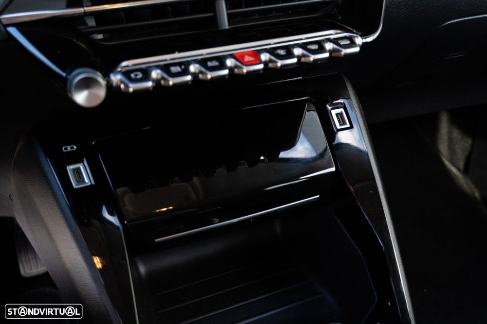 Peugeot e-208 50 kWh Allure Pack - 27