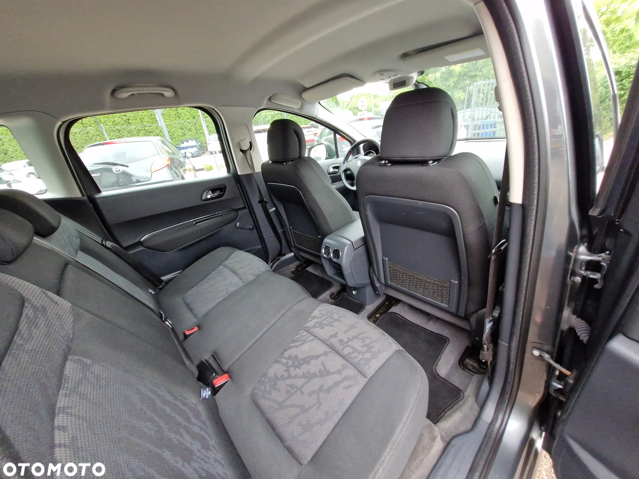 Peugeot 3008 1.6 HDi Trendy - 18