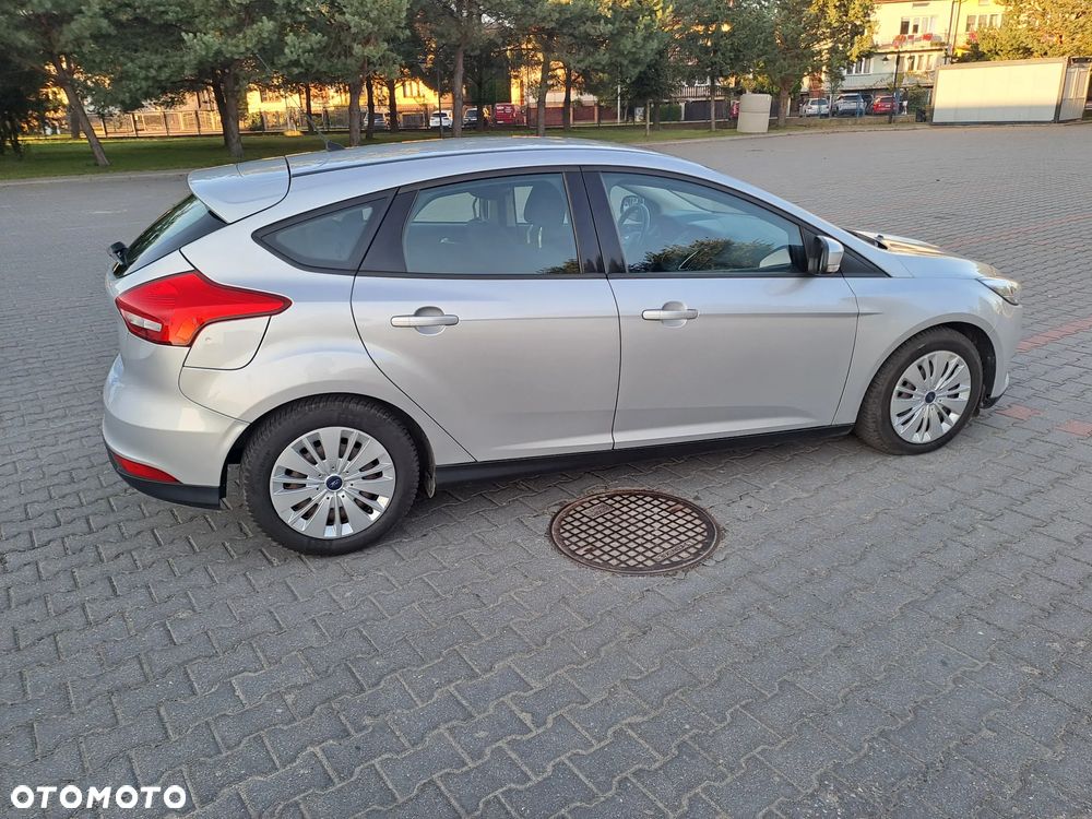 Ford Focus 1.6 TDCi Trend - 17