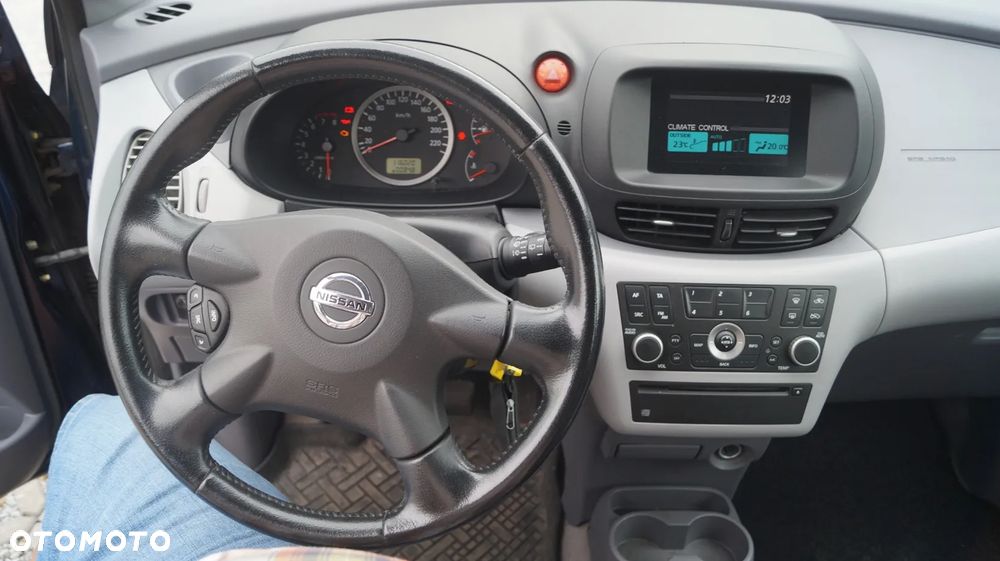 Nissan Almera Tino 1.8 Visia - 18