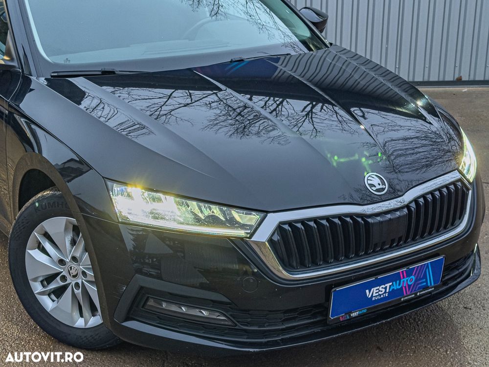 Skoda Octavia Combi 2.0 TDI DSG Tour - 33