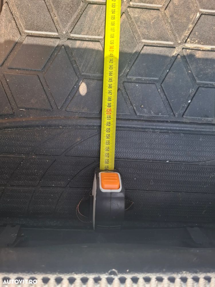 Skoda Roomster 1.2 PLUS EDITION - 10