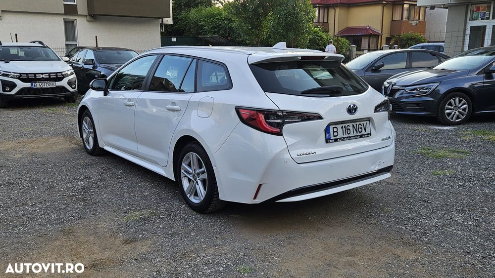 Toyota Corolla 1.8 HSD Active - 3