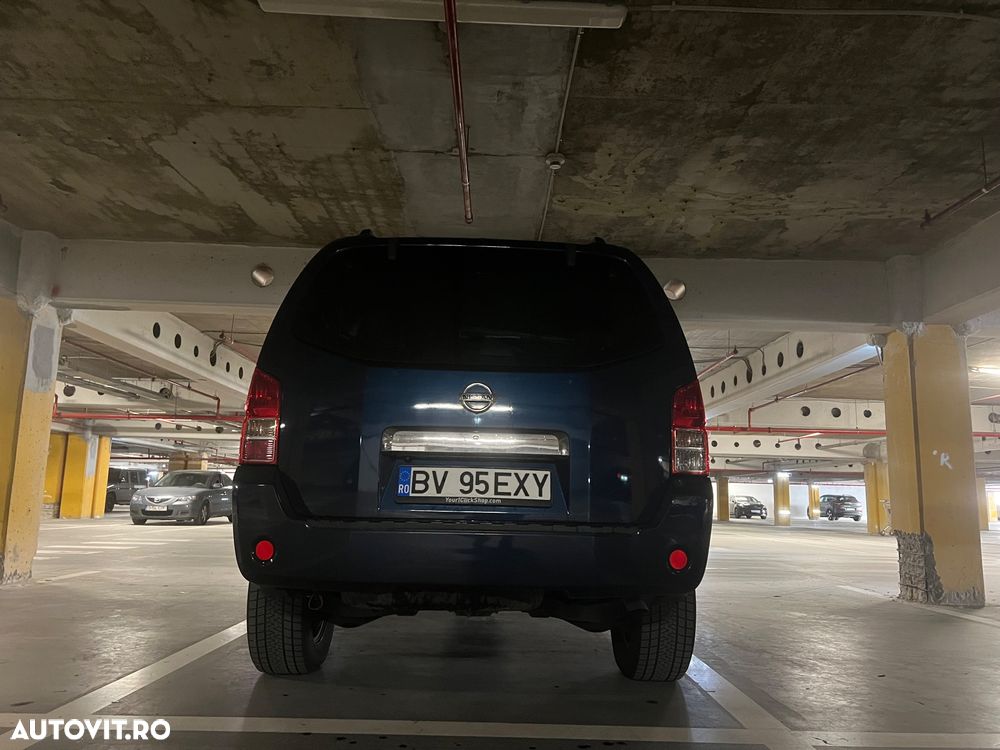 Nissan Pathfinder - 10
