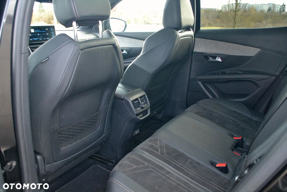Peugeot 3008 1.6 PureTech GT S&S EAT8 - 26