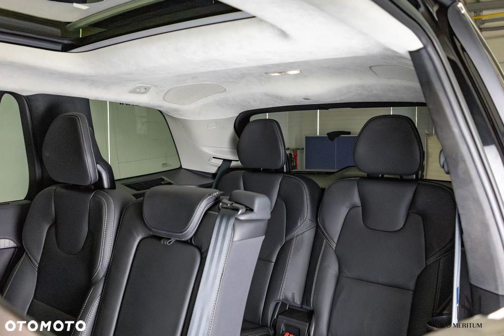 Volvo XC 90 T8 AWD Plug-In Hybrid Ultimate Bright 7os - 36