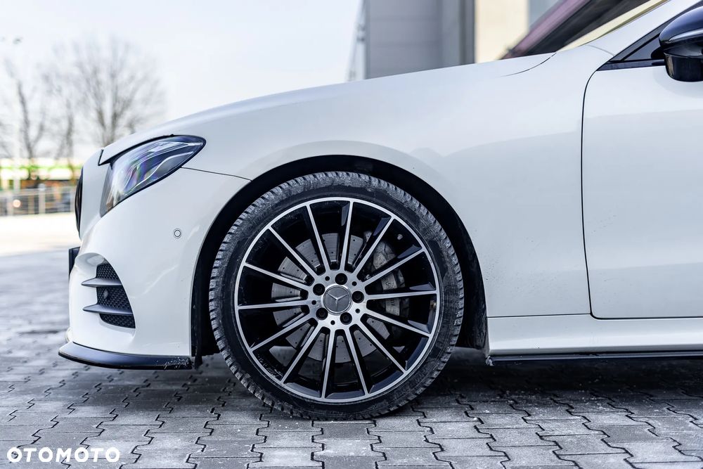 Mercedes-Benz Klasa E 400 Coupe 4-Matic 9G-TRONIC - 10