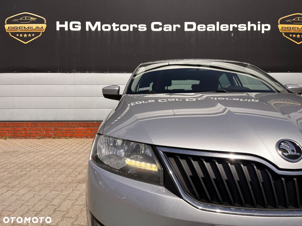 Skoda RAPID 1.0 TSI Drive DSG - 22