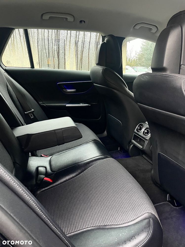 Mercedes-Benz Klasa C 220 d T 9G-TRONIC - 24