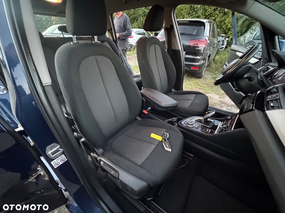 BMW Seria 2 216d Gran Tourer Sport Line - 6