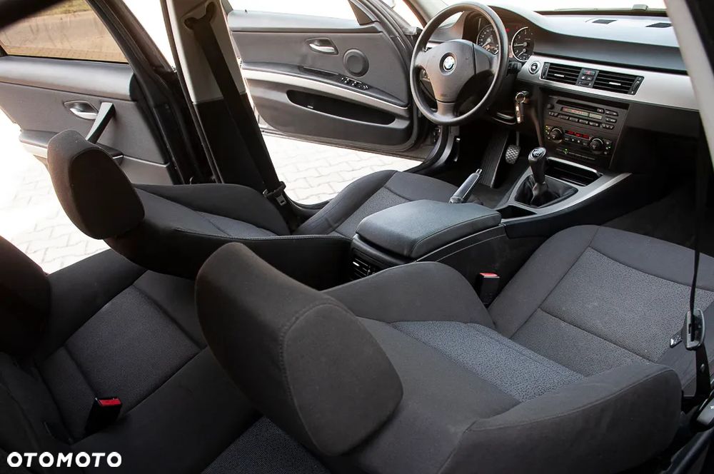 BMW Seria 3 - 28