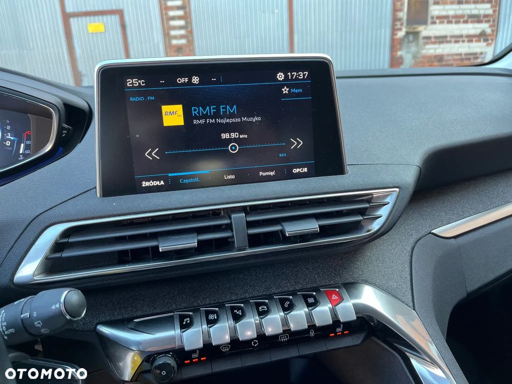 Peugeot 3008 - 11
