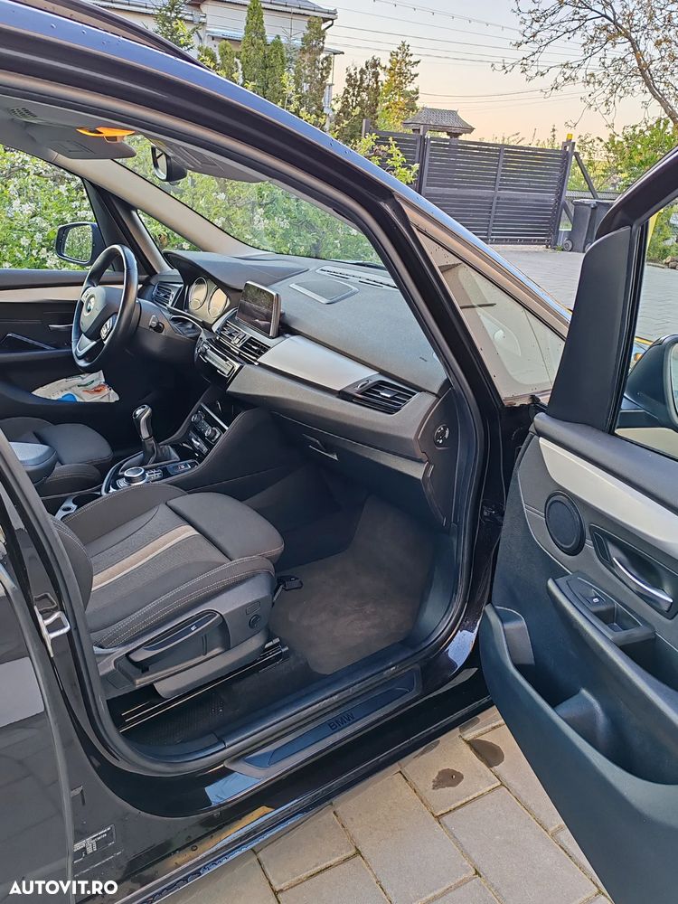 BMW Seria 2 216d Sport Line - 10