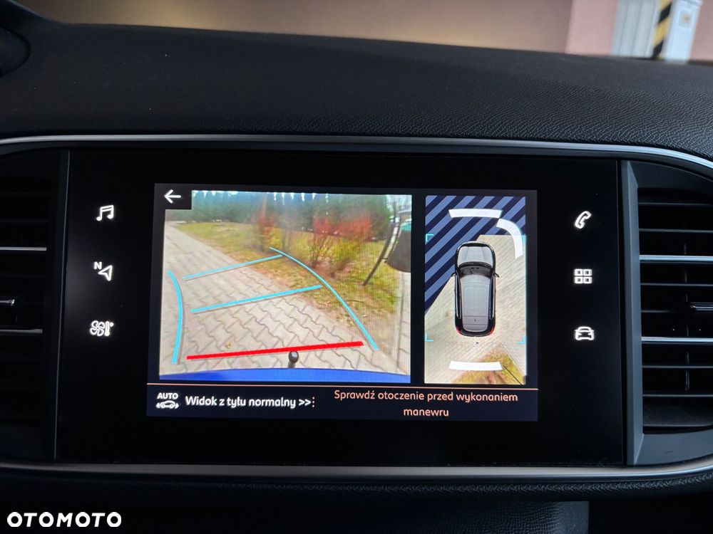 Peugeot 308 1.2 PureTech Allure S&S - 5