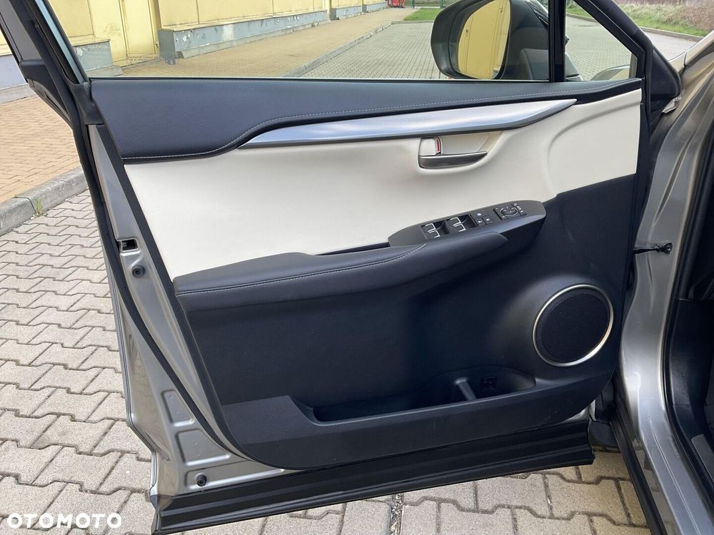 Lexus NX 300 F Impression AWD - 16
