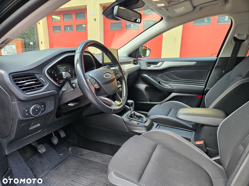 Ford Focus 1.5 EcoBoost Titanium Business - 5