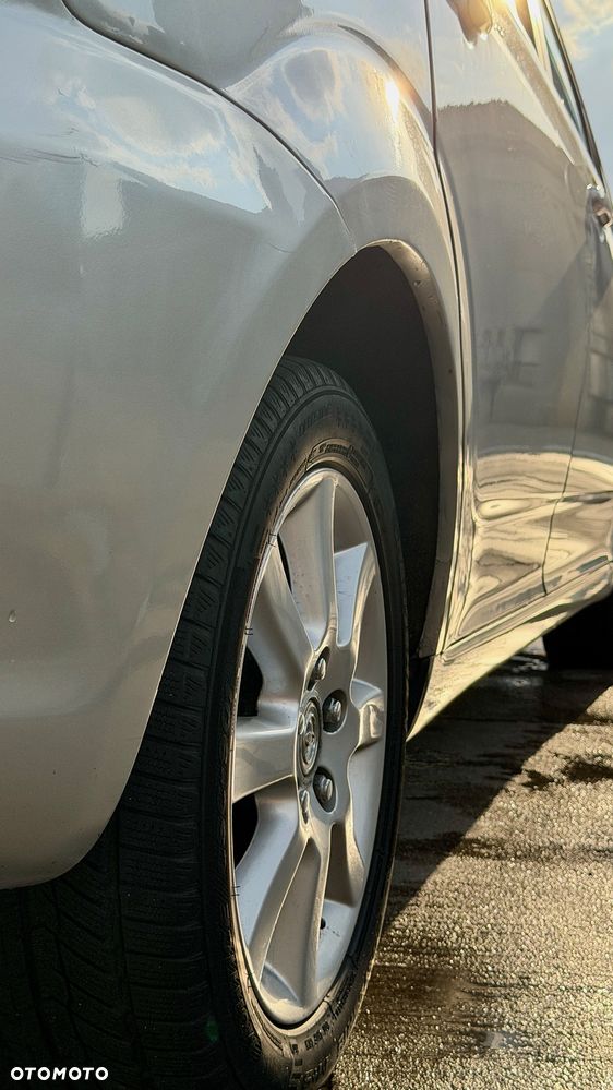 Toyota Corolla Verso 1.6 - 22