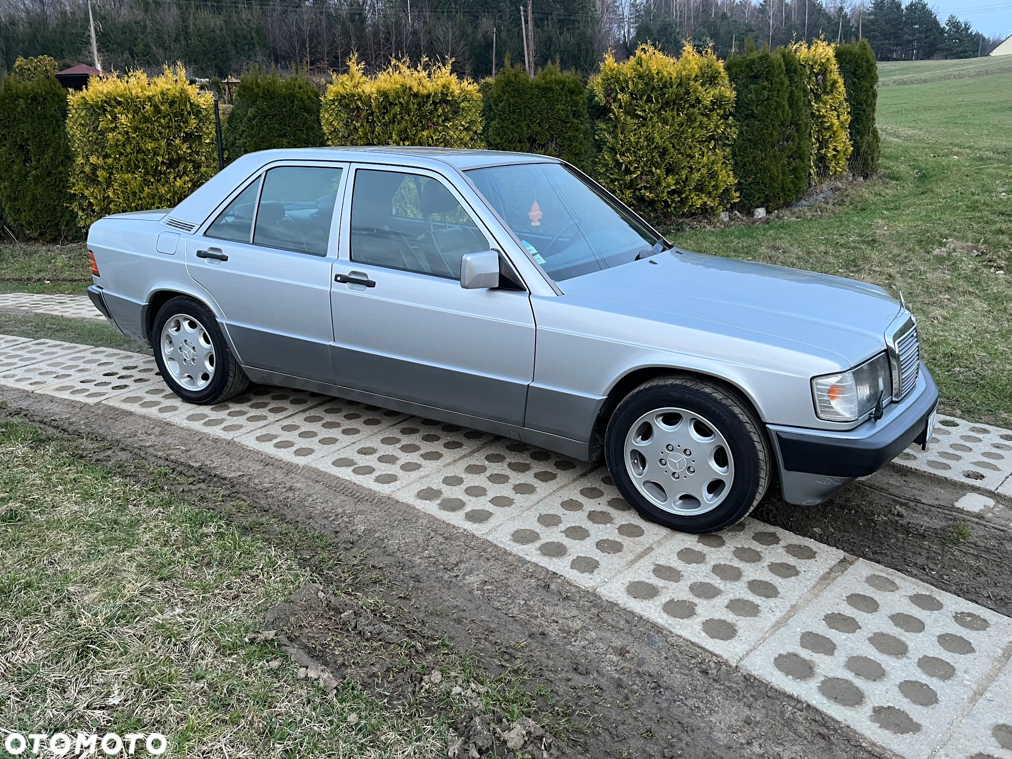Mercedes-Benz W201 (190) - 3