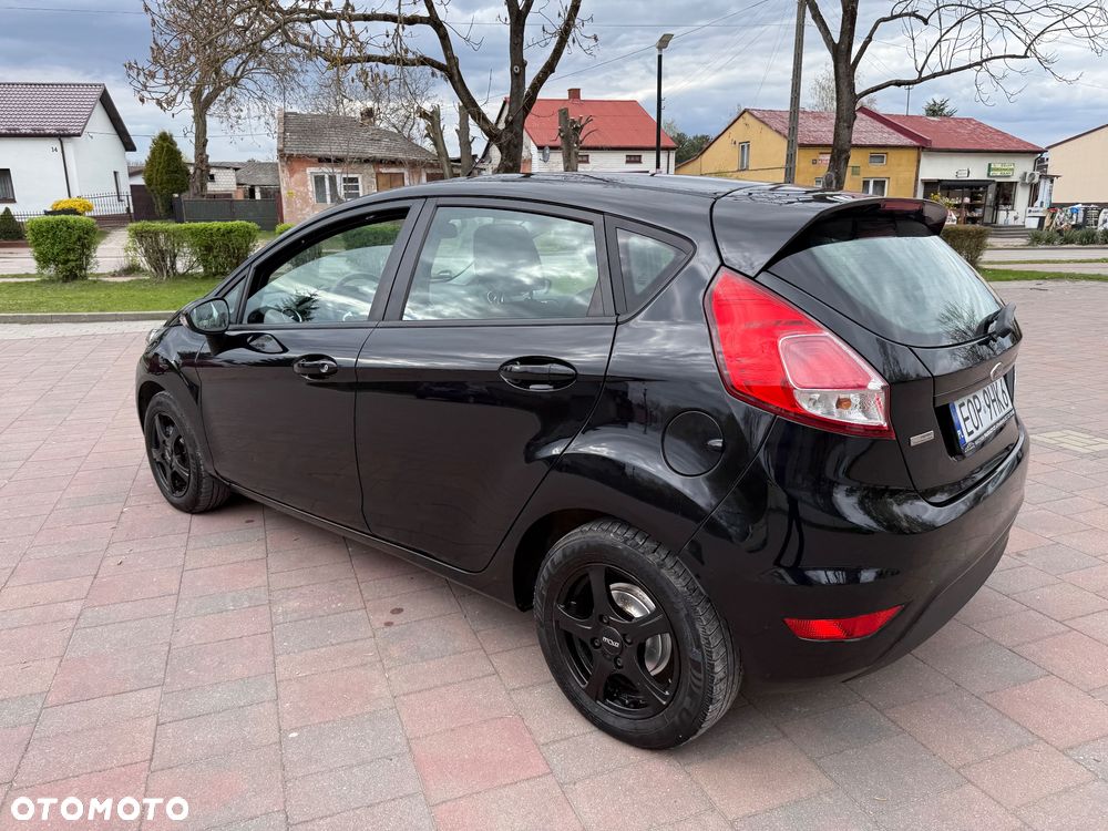 Ford Fiesta 1.6 TDCi Titanium - 28