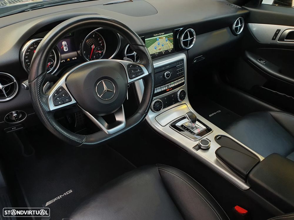 Mercedes-Benz SLC 180 9G-TRONIC RedArt Edition - 3