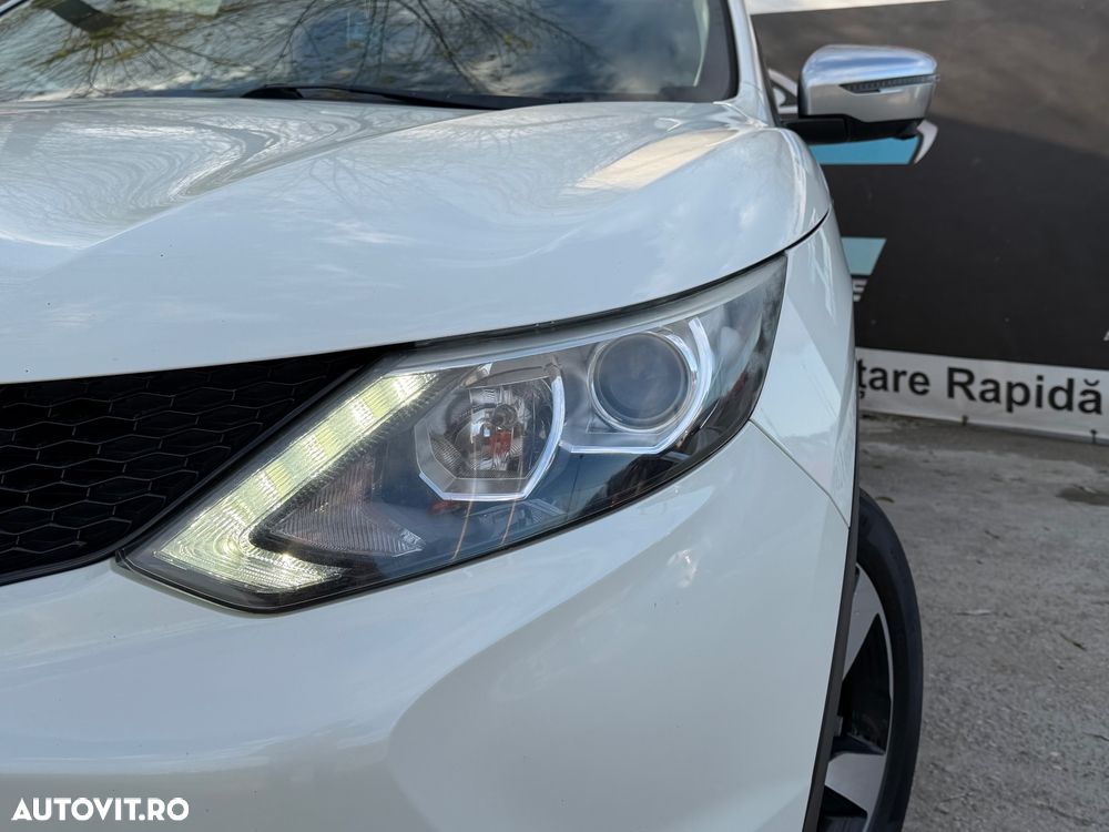 Nissan Qashqai 1.6 DCI N-Connecta - 25