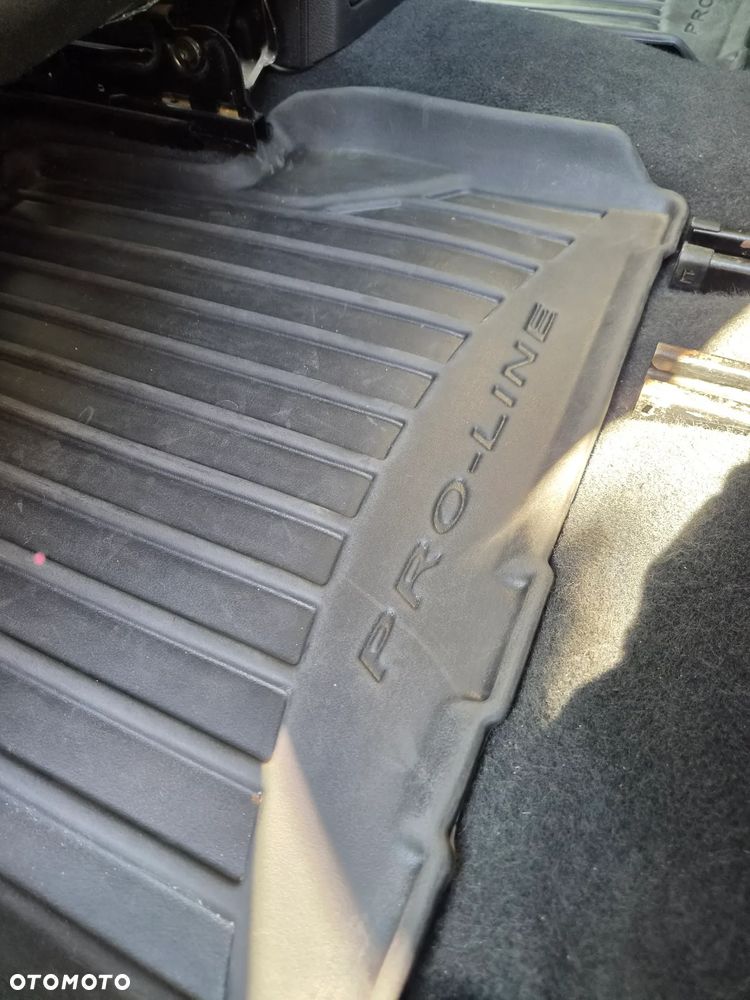 Volkswagen Sharan - 31