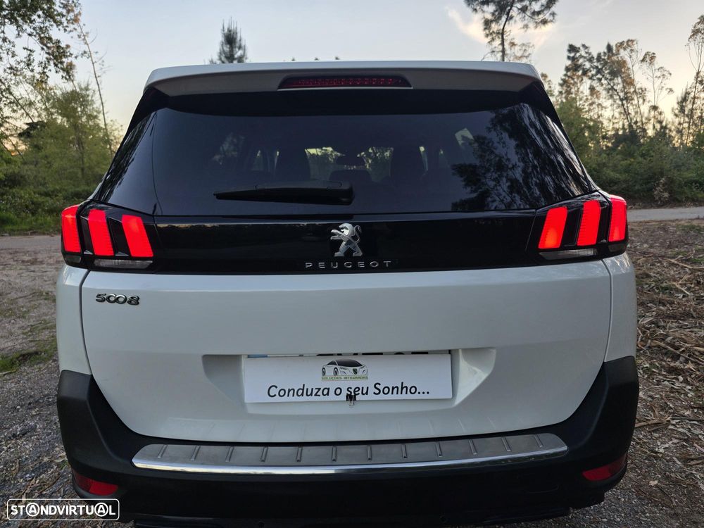 Peugeot 5008 1.2 PureTech Allure EAT6 - 21