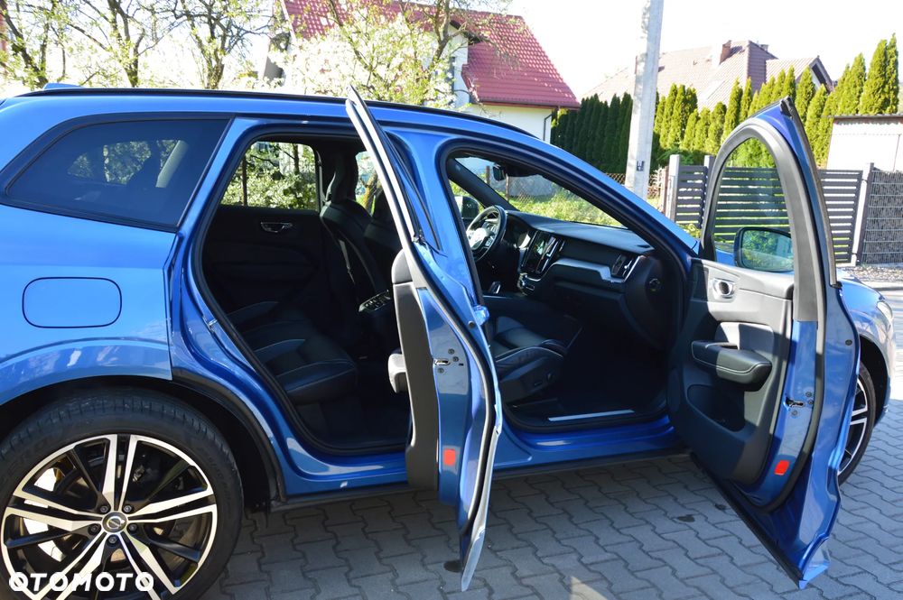 Volvo XC 60 B4 D AWD Ultimate Dark - 13