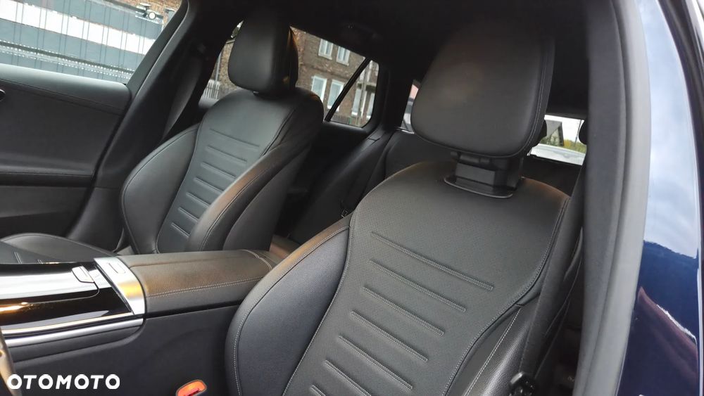 Mercedes-Benz Klasa C 220 d T 9G-TRONIC AMG Line - 18