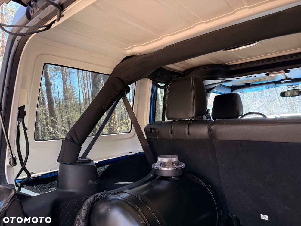 Jeep Wrangler 3.6 Unlim Sahara - 18